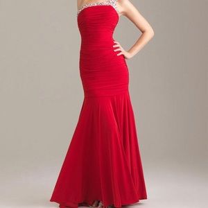 NIGHTMOVES BODYCON RED FORMAL GOWN